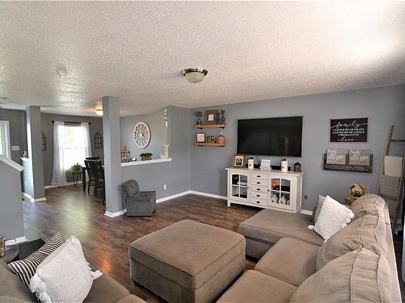 4th image of 111 Parkview Dr