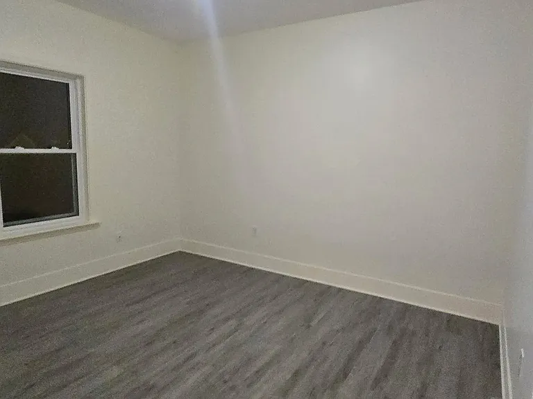 689 Broadway #3 — Photo 1
