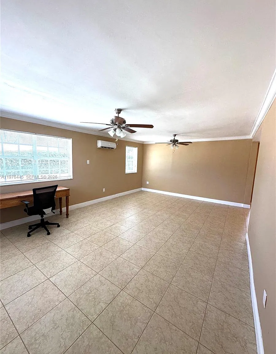 4 bed, 3.0 bath, 2313 sqft, $5,500 — Photo 2