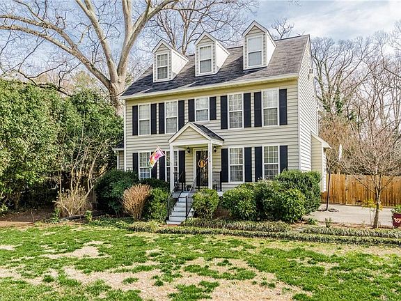 2nd image of 1219 Emily Ln
