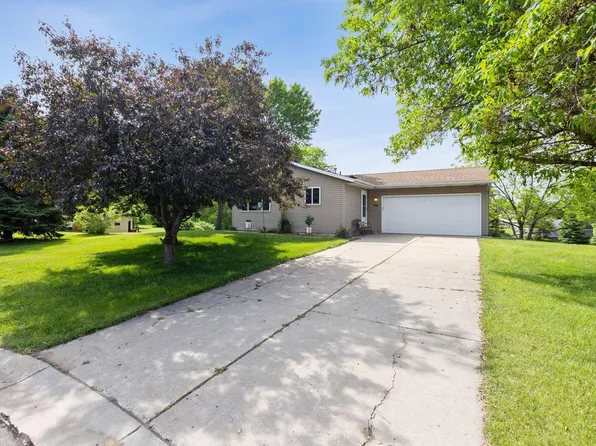 9141 Tanager Cir, Monticello, MN 55362