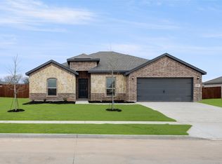425 Basalt Dr, Azle, TX 76020