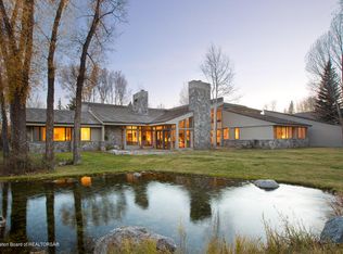 2725 Stonecrop Rd, Wilson, WY 83014