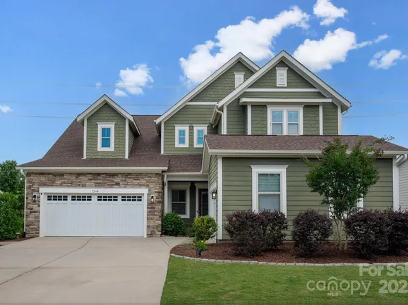 1244 Weir Ct, Fort Mill, SC 29708