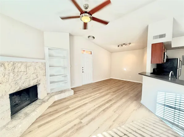 6804 N Capital Of Texas Hwy APT 824, Austin, TX 78731