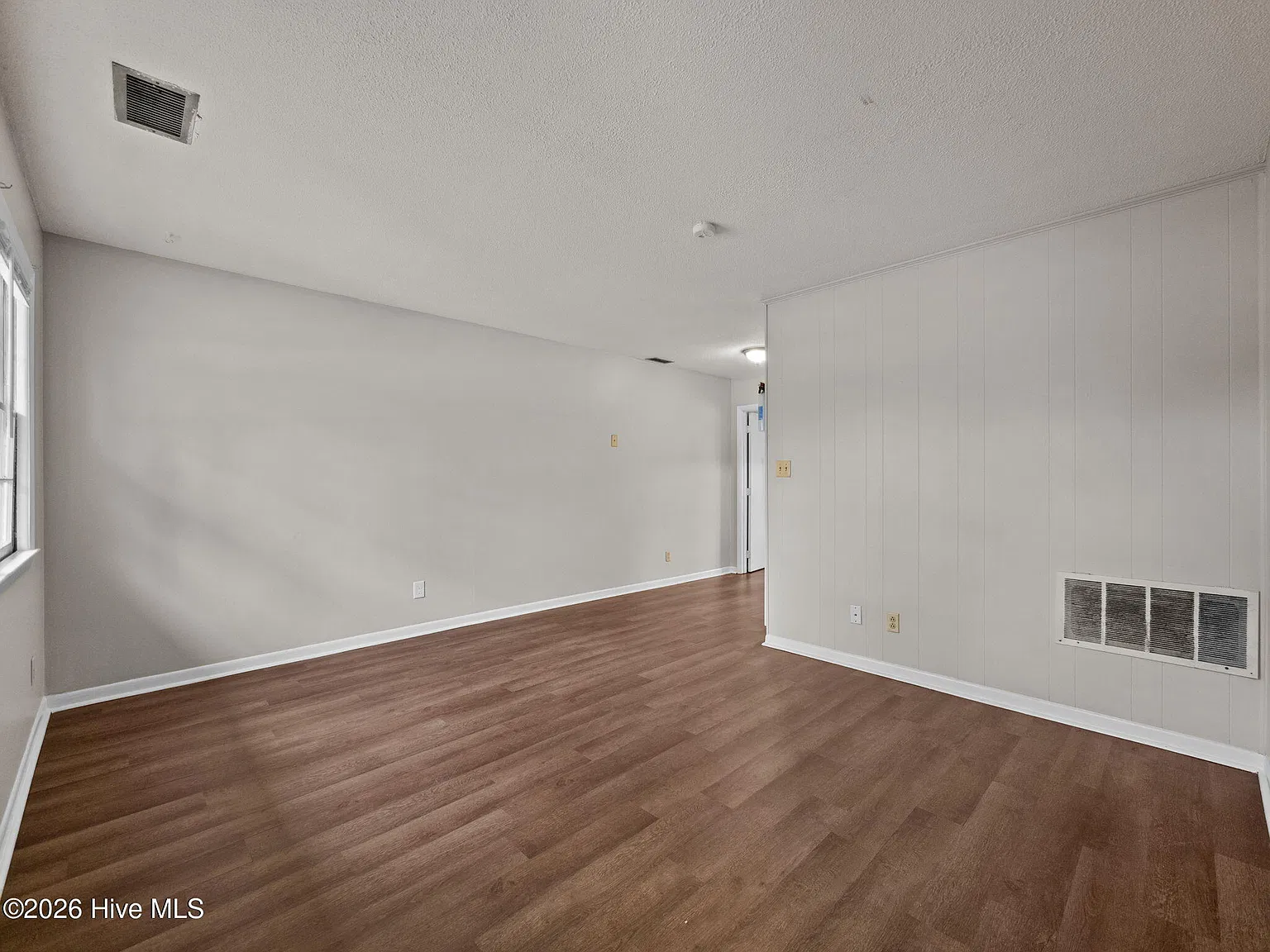 Studio, $850 — Photo 4