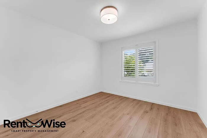 110 Cuesta Dr — Photo 30