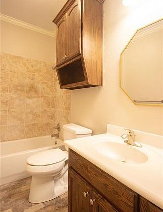 5th image of 2833 Savannah Ct