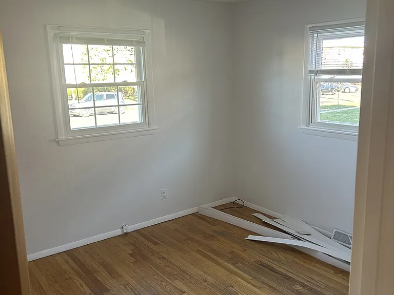 1615 Indiana St — Photo 17