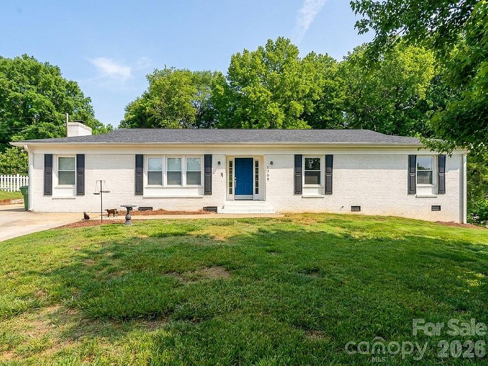 1st image of 1709 Essen Ln