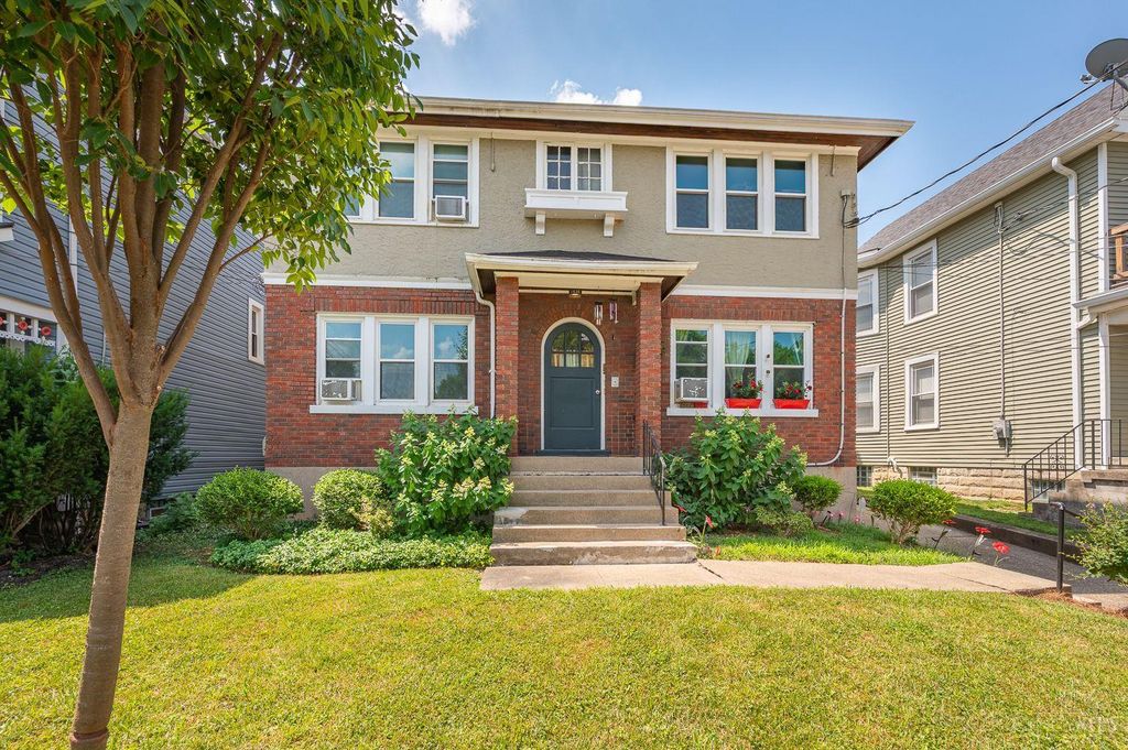 Real estate listing image