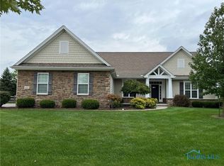 4718 Farm Creek Ln, Sylvania, OH 43560