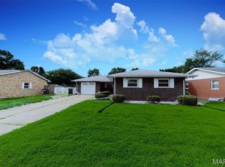 2424 Angela Dr, Granite City, IL