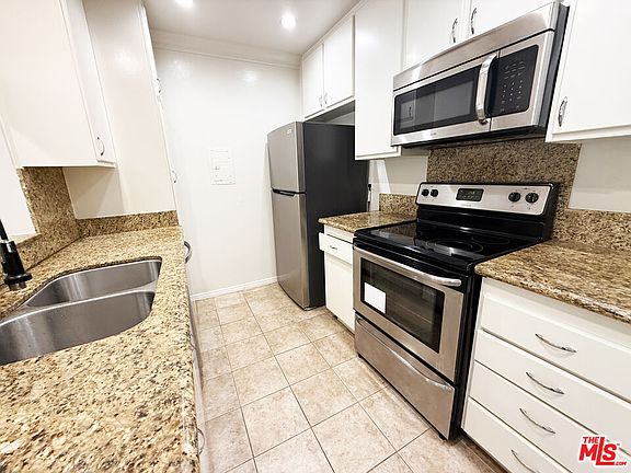 2nd image of 5460 White Oak Ave Unit D205