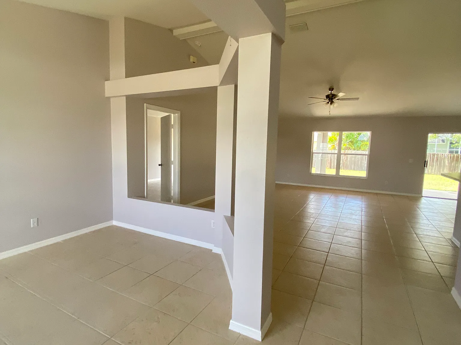 3 bed, 2006 sqft, $2,395 — Photo 4