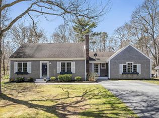 19 Greenville Dr, Forestdale, MA 02644