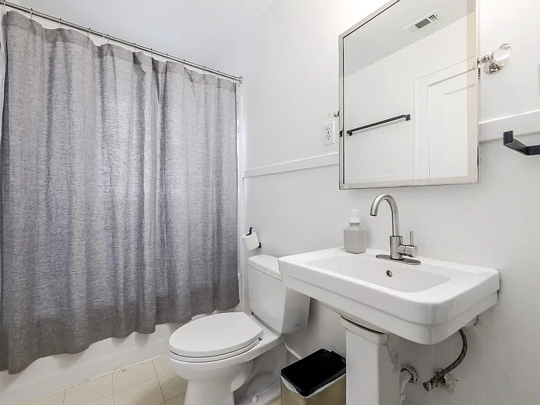305 Lockhart Dr #B — Photo 19