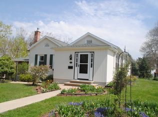 555 W 7th St, Dubuque, IA 52001