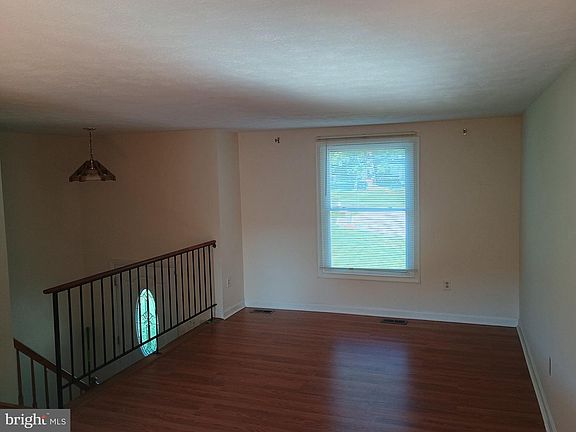 3rd image of 7101 Flint Ct