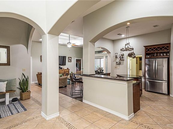 4th image of 5509 Mauritius Ln