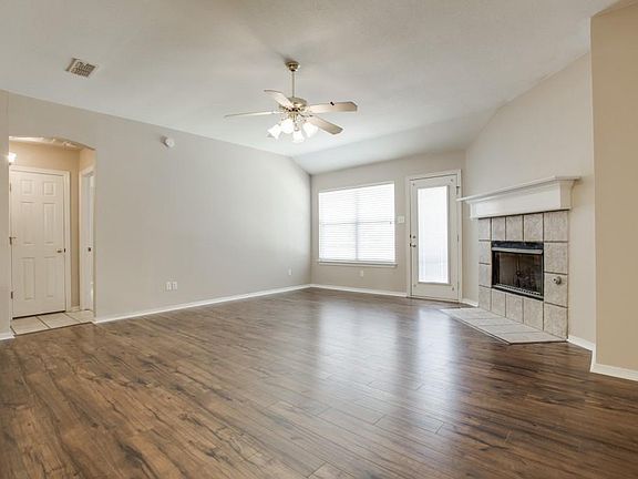 5th image of 133 Roberts Dr