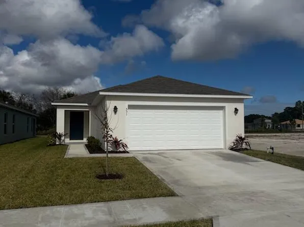 551 Richmond Cir SW, Palm Bay, FL 32908