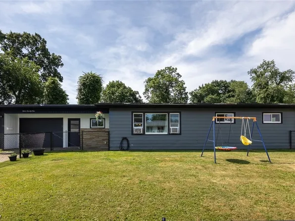 1279 Stewart Ln, Coshocton, OH 43812