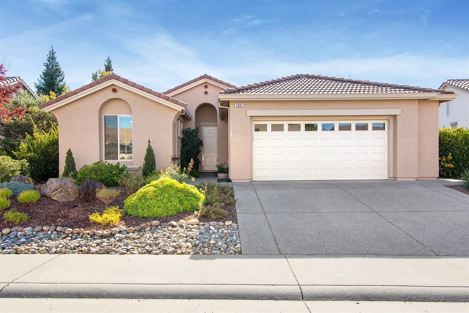 1881 Homewood Ln photo 1