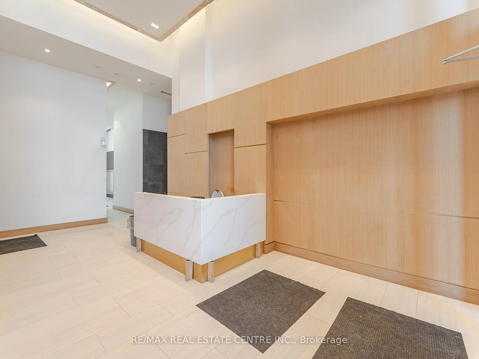 2 bed, $1,800 — Photo 4