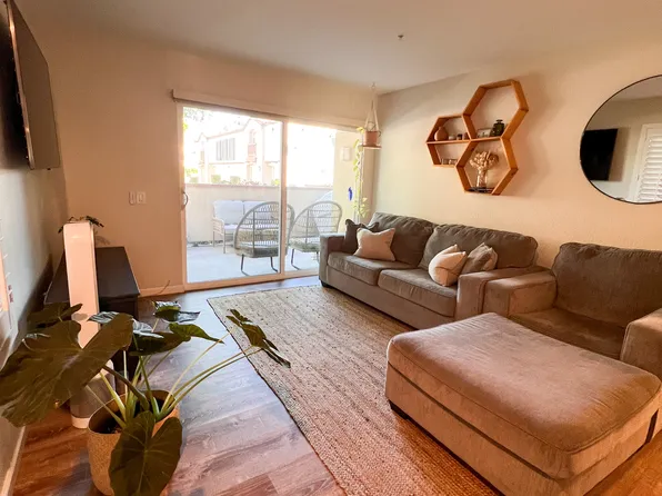 8636 E Sugarloaf Peak Rd Unit G, Orange, CA 92869