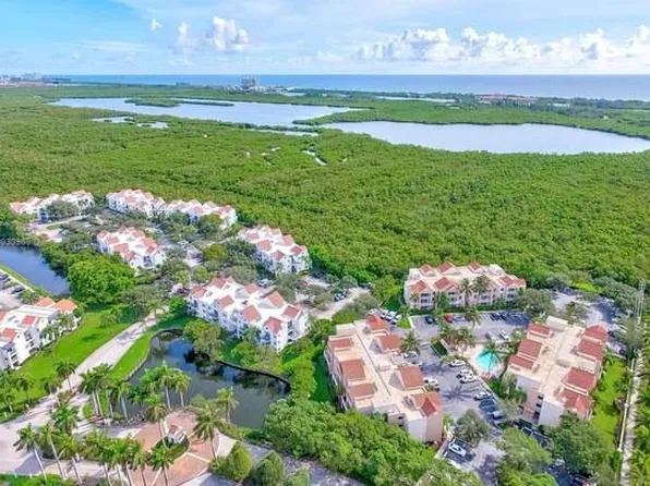 2711 Ocean Club Blvd APT 203, Hollywood, FL 33019