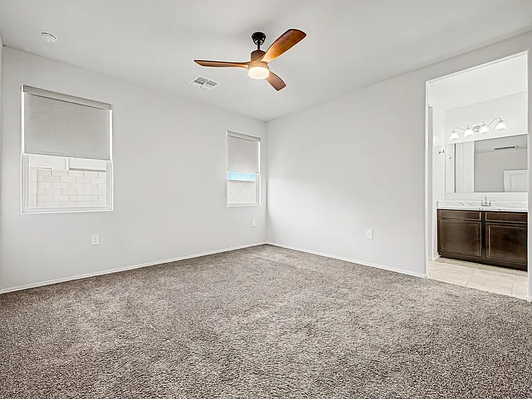 1302 W Raymond Ave — Photo 17