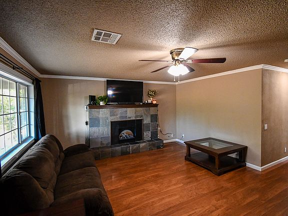 5th image of 17192 Lassen Ave