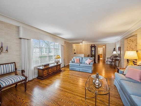 4th image of 4100 Ellington Ave