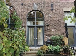 363 Sorauren Ave #109, Toronto, ON M6R 3C1
