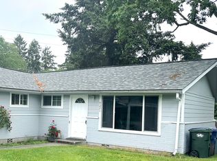 9221 Northlake Dr SW, Lakewood, WA 98498