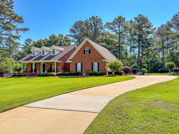 3rd image of 1020 Meadow Ridge Dr