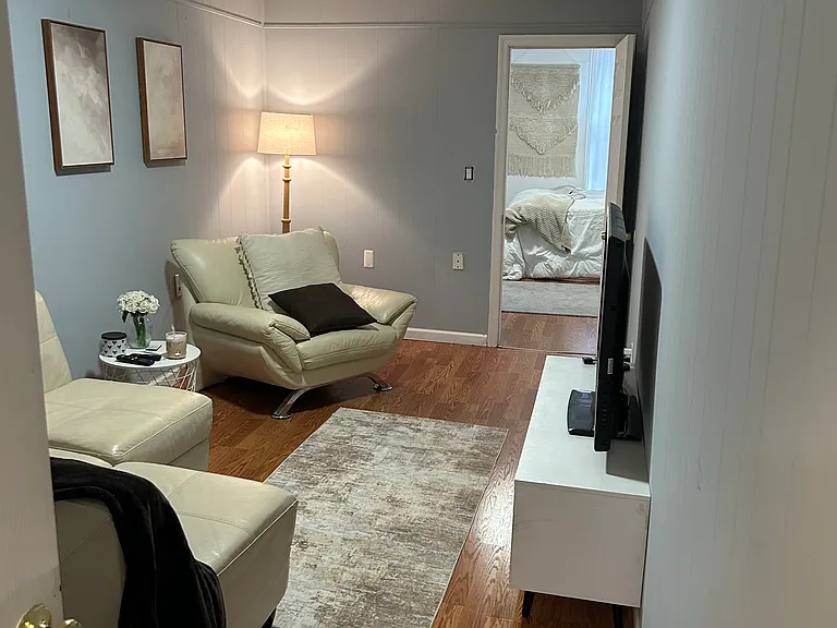 475 Monmouth St #4 — Photo 8