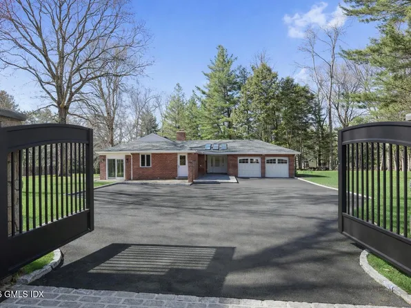 5 Loch Ln, Greenwich, CT 06830