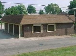 810 E Main St, Richmond, MO 64085