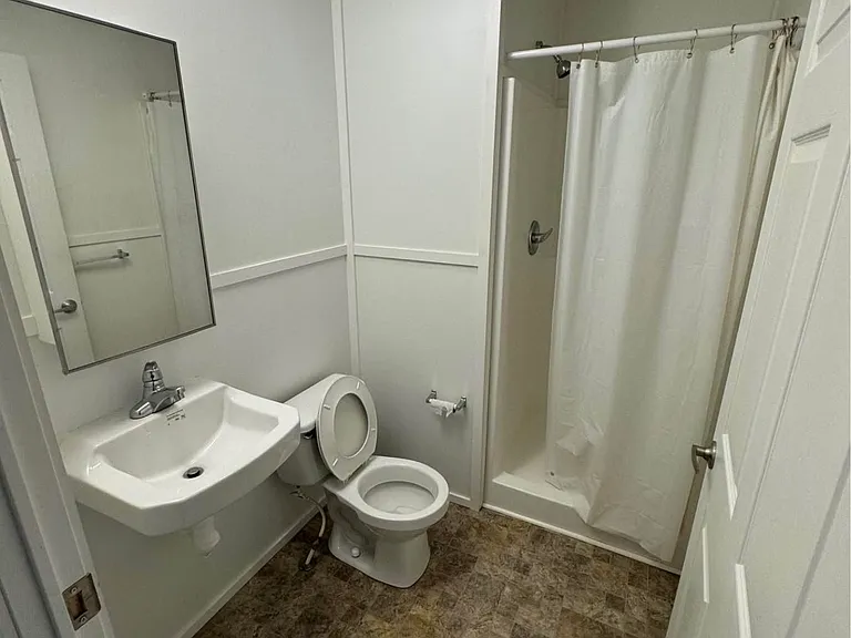 146 Dolphin Hbr N — Photo 9