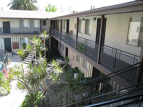 2nd image of 1609 Fair Oaks Ave APT 10