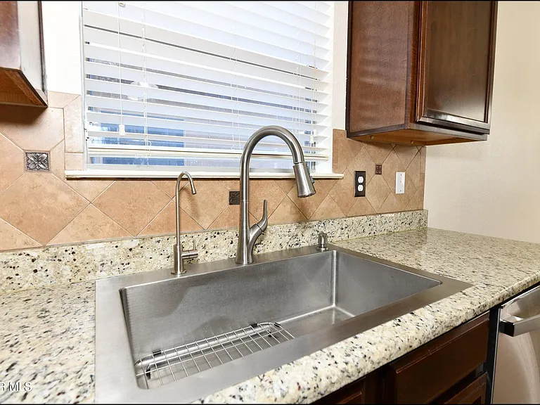 14309 S Cave Ave — Photo 22