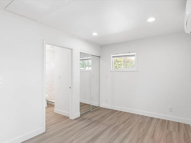 317 W Bonnie Brae Ct #B — Photo 6