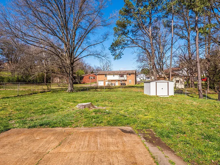 5413 Country Dr — Photo 26