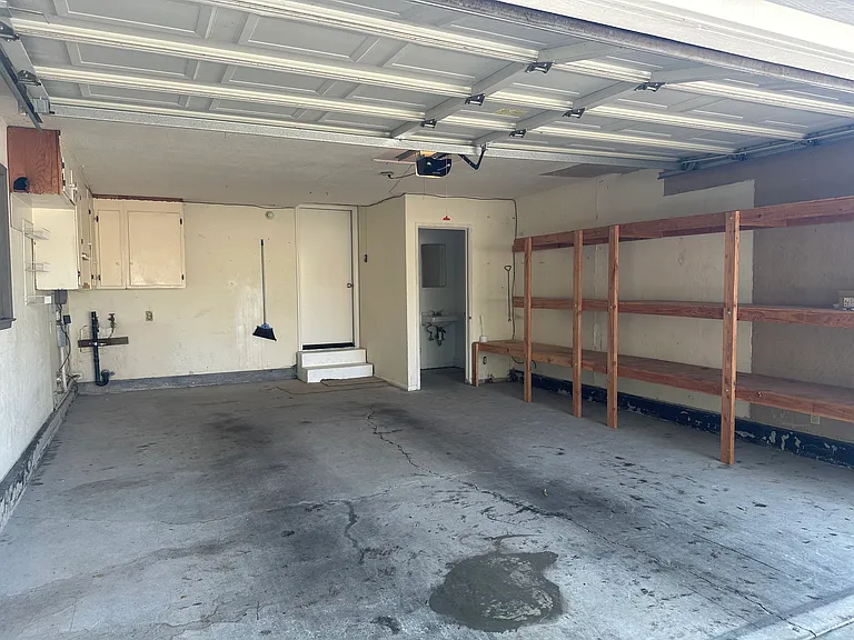 4633 Morpheus Ln — Photo 4