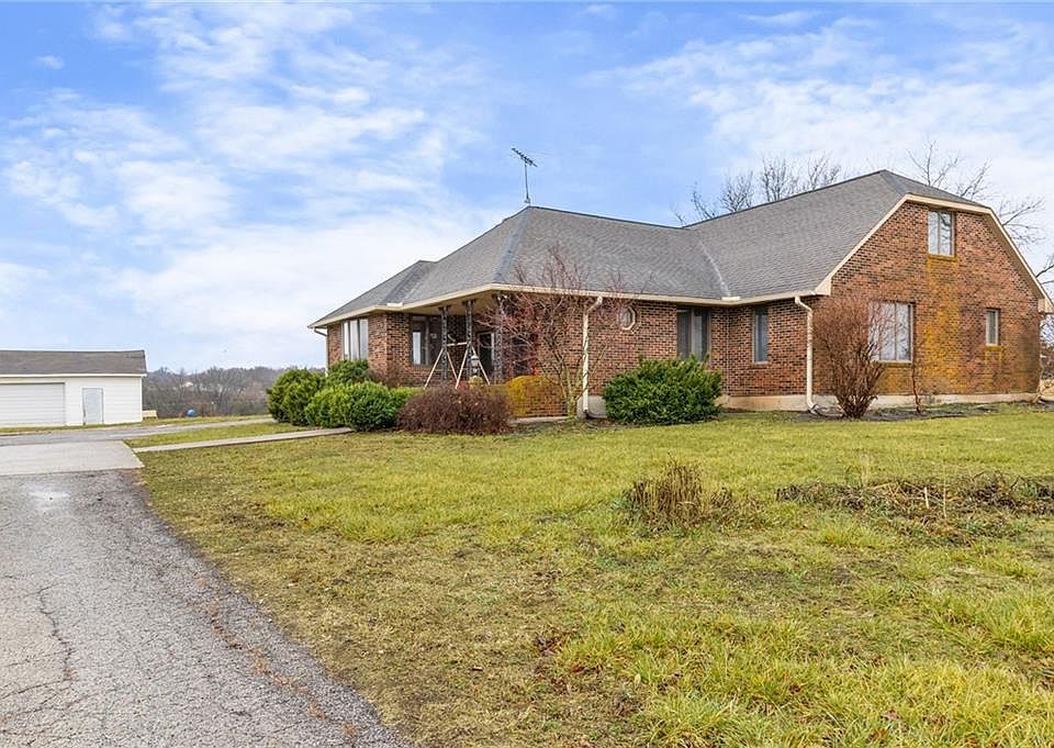 1st image of 146 SE 180th Rd