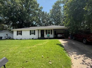 107 Western Hills Dr, Searcy, AR 72143