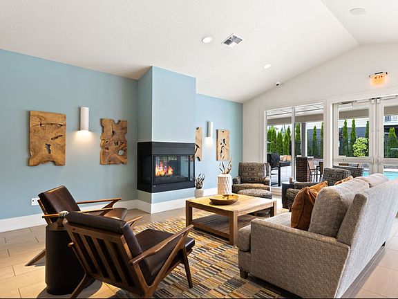 Clubhouse Lounge