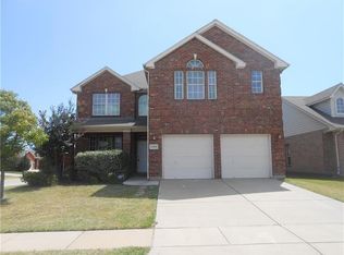2140 Leandra Ln, Fort Worth, TX 76131